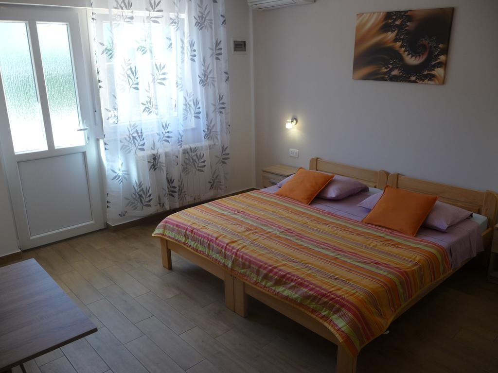 Apartments & Rooms Milka Умаг Экстерьер фото