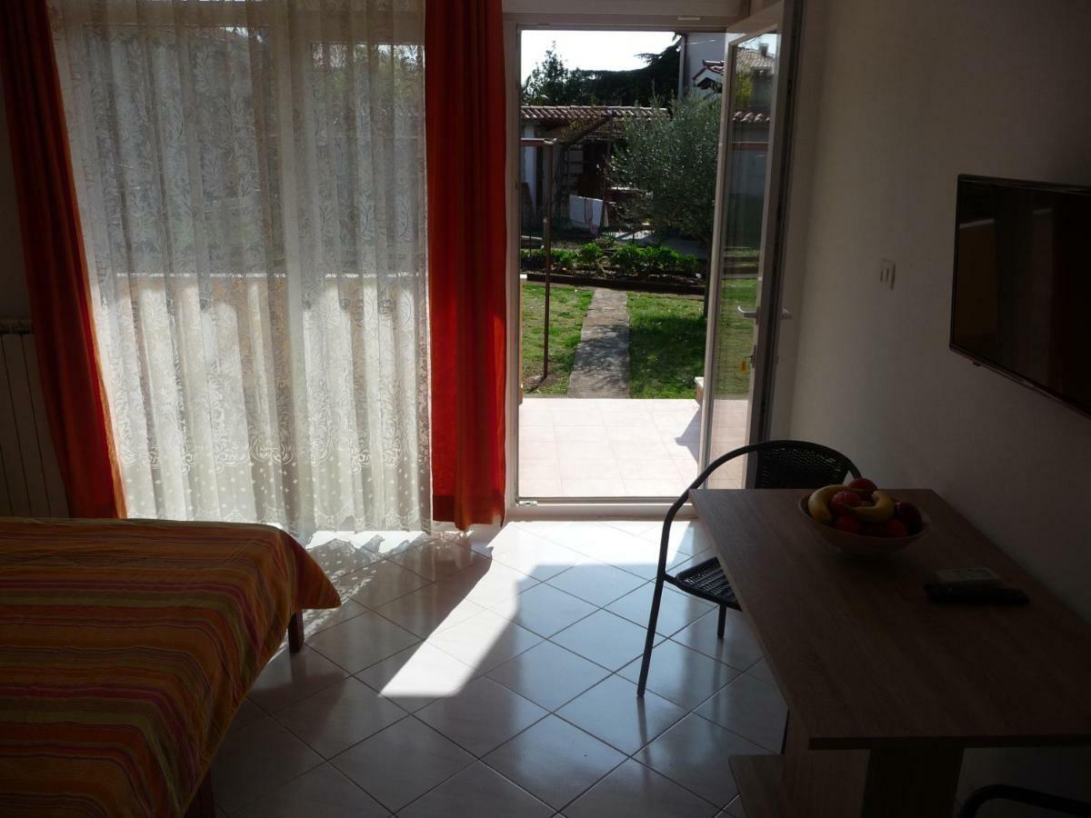 Apartments & Rooms Milka Умаг Экстерьер фото